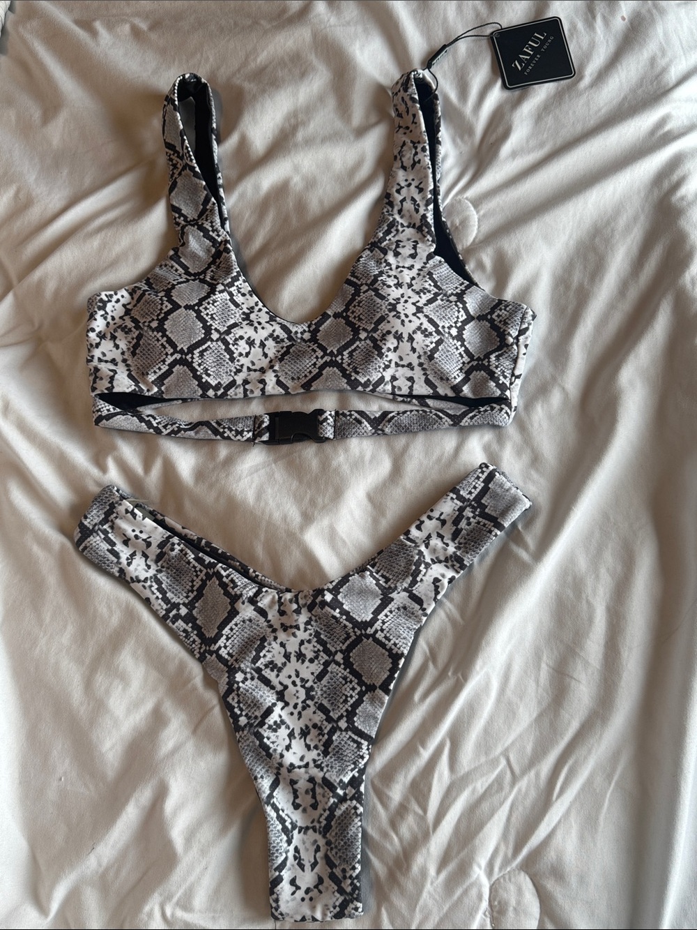 Zaful Black & White Snake-Print Bikini Set